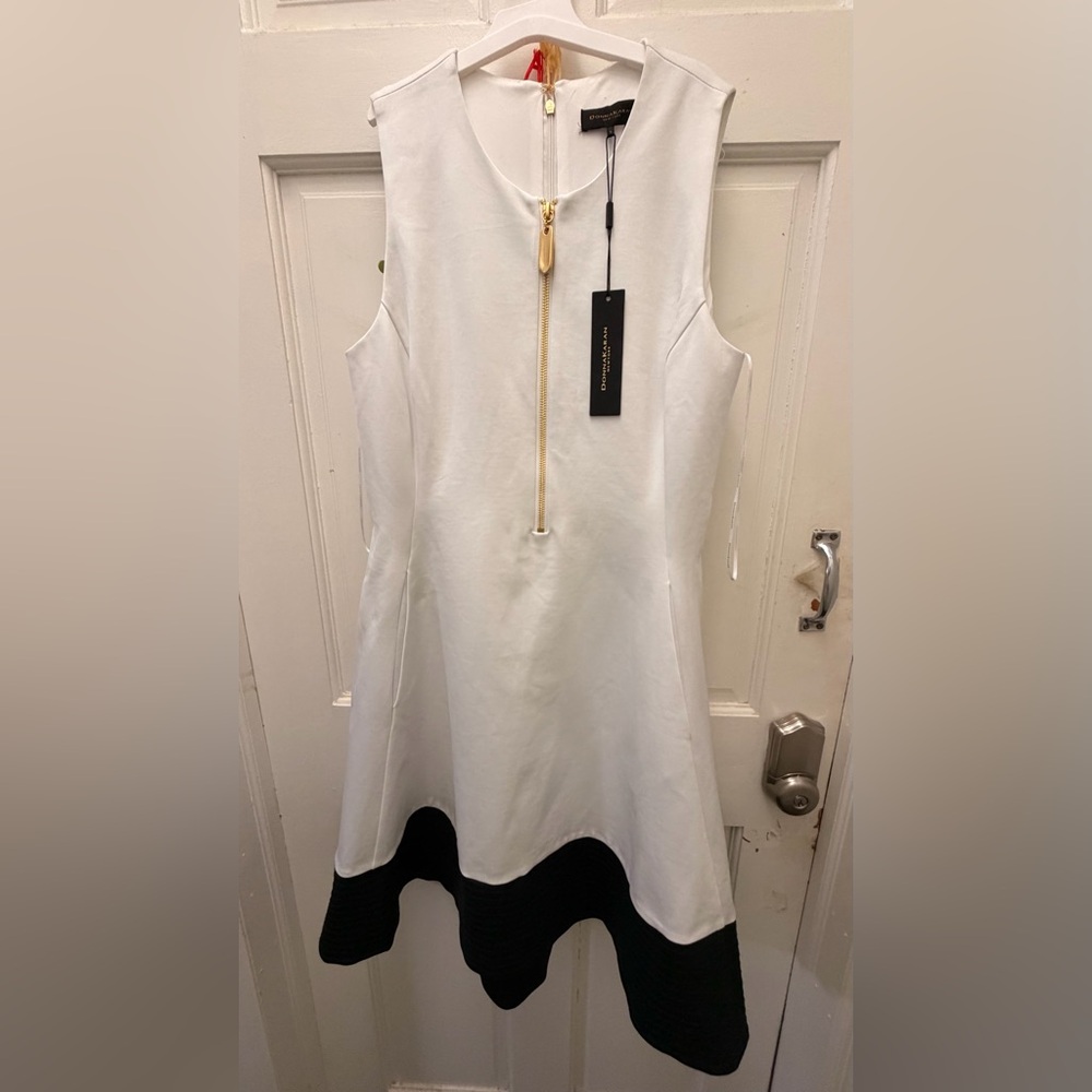 Donna Karan Sleeveless Dress